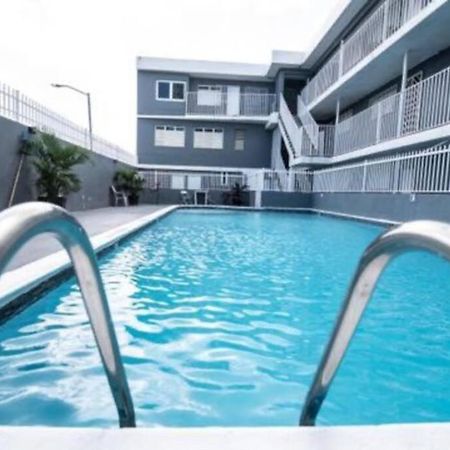 Modern 2Br With Kingbed In The Heart Of Isla Verde Strip Διαμέρισμα Σαν Χουάν Εξωτερικό φωτογραφία