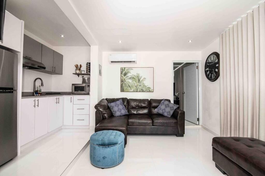 Modern 2Br With Kingbed In The Heart Of Isla Verde Strip Διαμέρισμα Σαν Χουάν Εξωτερικό φωτογραφία