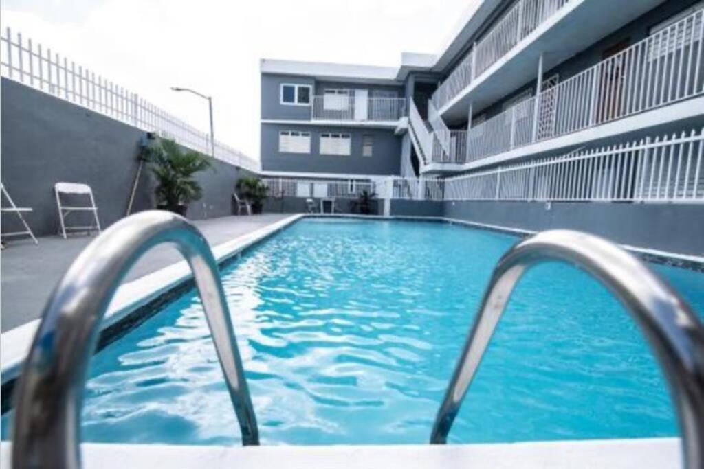 Modern 2Br With Kingbed In The Heart Of Isla Verde Strip Διαμέρισμα Σαν Χουάν Εξωτερικό φωτογραφία